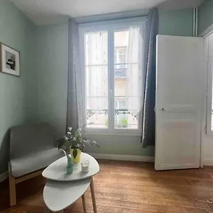 Apartment Super T2 Proche De Tour Eiffel, Paris